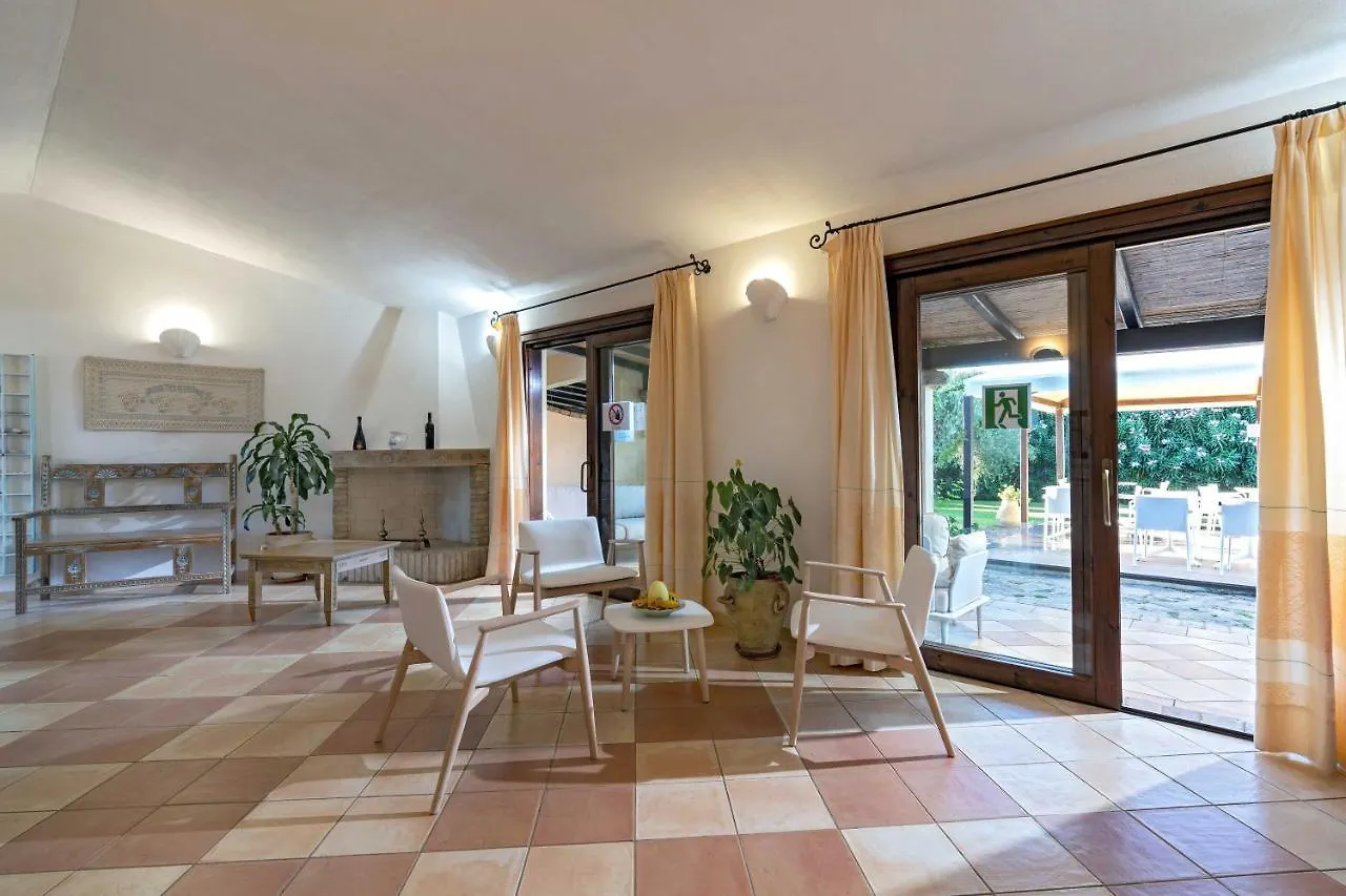 Ξενοδοχείο με διαμερίσματα Porto Giunco Residence Villasimius