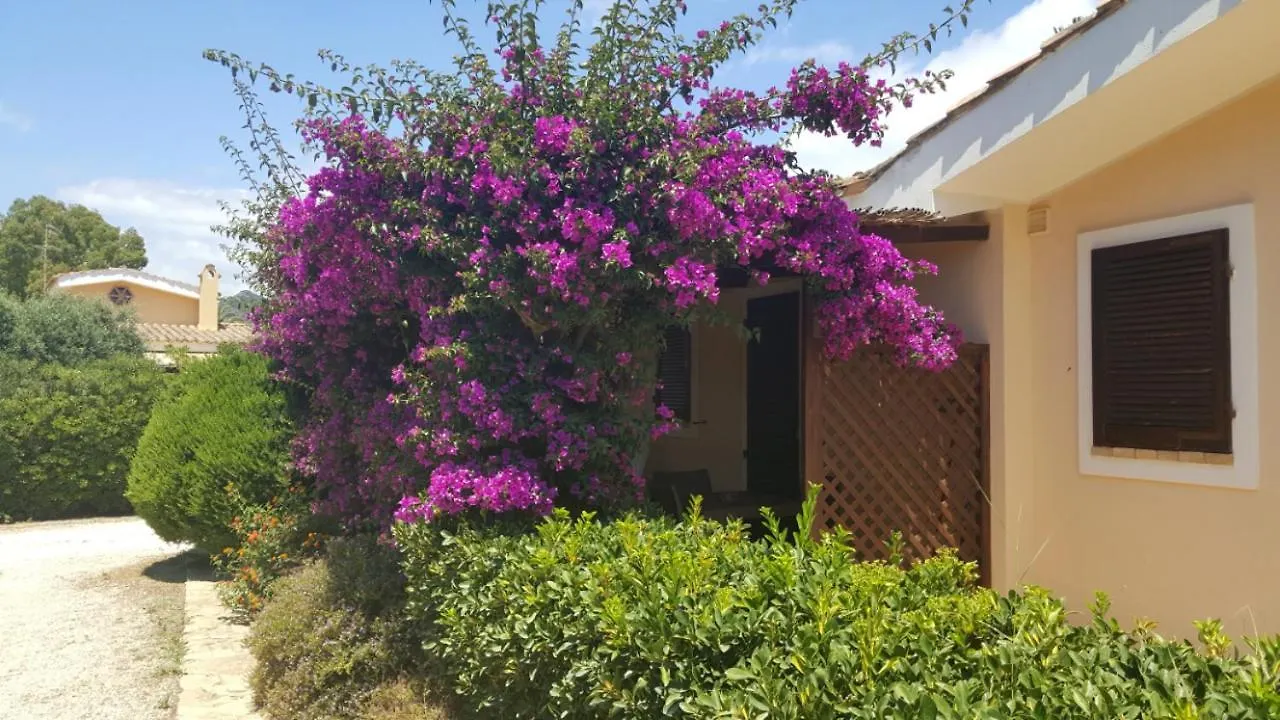 Porto Giunco Residence Villasimius Ξενοδοχείο με διαμερίσματα