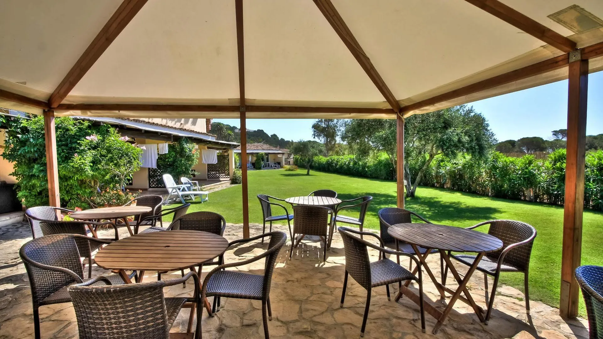 Ξενοδοχείο με διαμερίσματα Porto Giunco Residence Villasimius