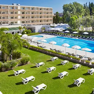 **** Отель Crowne Plaza St. Peter's By Ihg Италия