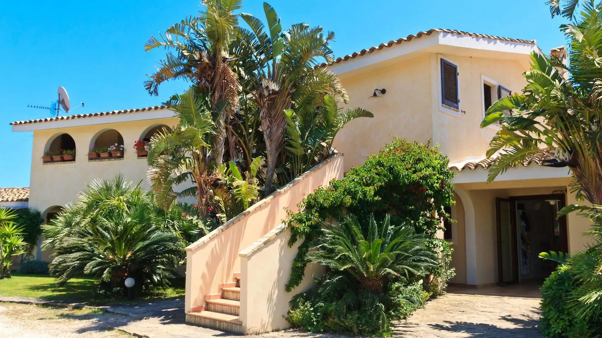 Porto Giunco Residence Villasimius 2*,  Italy