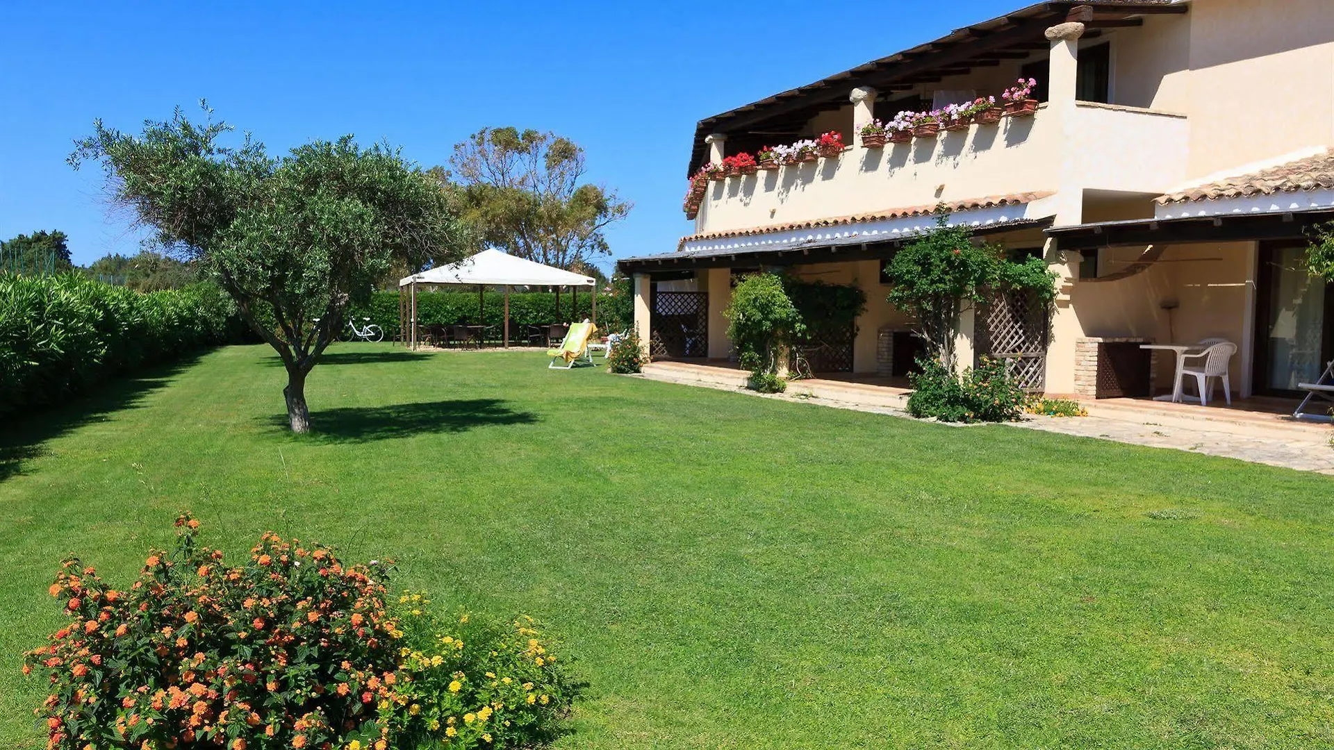 Porto Giunco Residence Villasimius 2*,